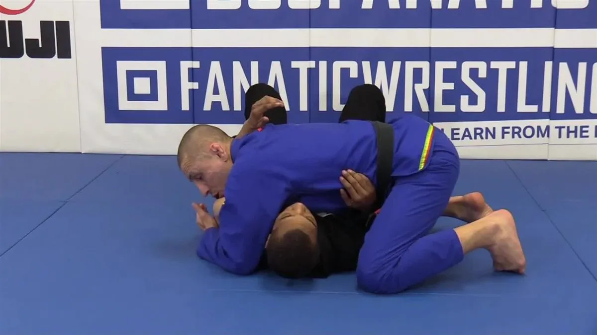 Gi Chokes: Capturing The Choke With The Collar by Alex Humen