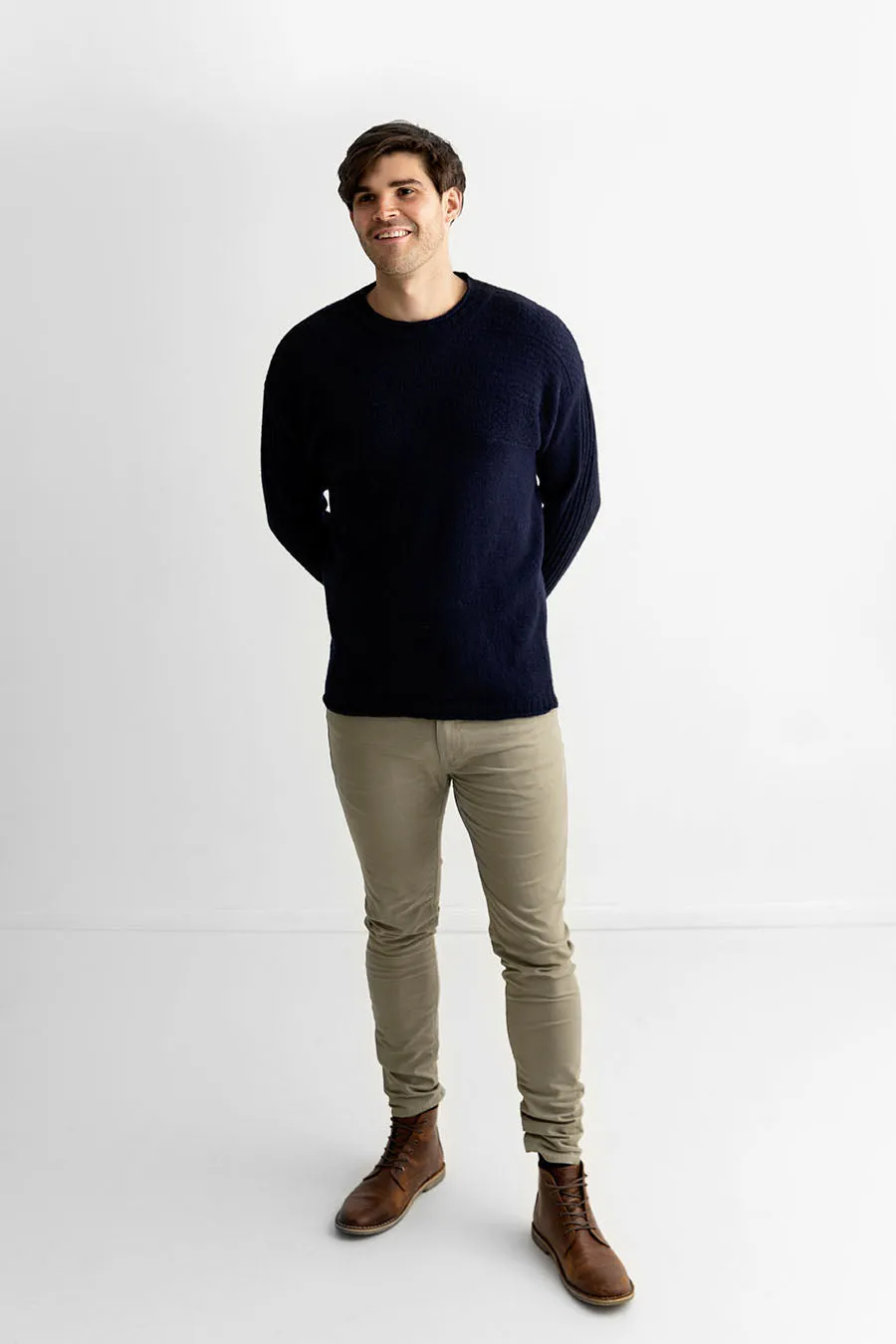 Mens Breakwater Shetland Gansey Jumper - Navy