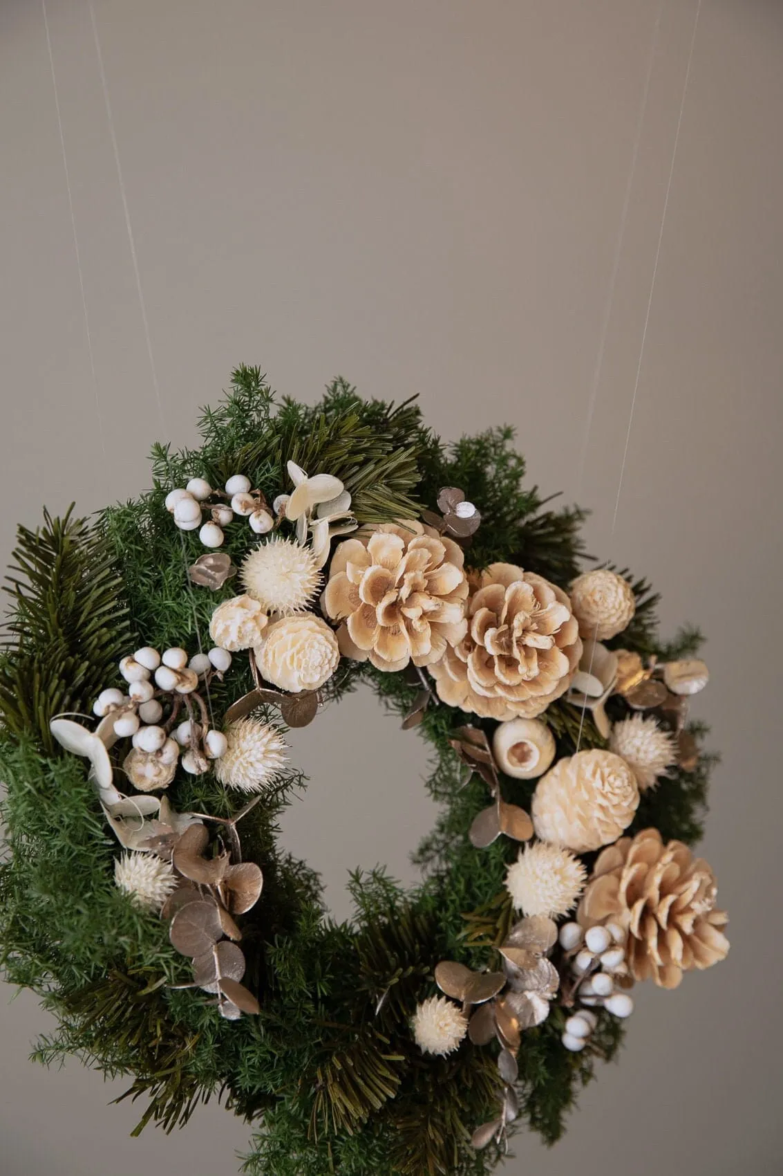 Modern Christmas Wreath No.10 / Preserved Pine in Soft Winter Door Wreath Christmas Decoration / Christmas Wreath / Xmas Door Wreath