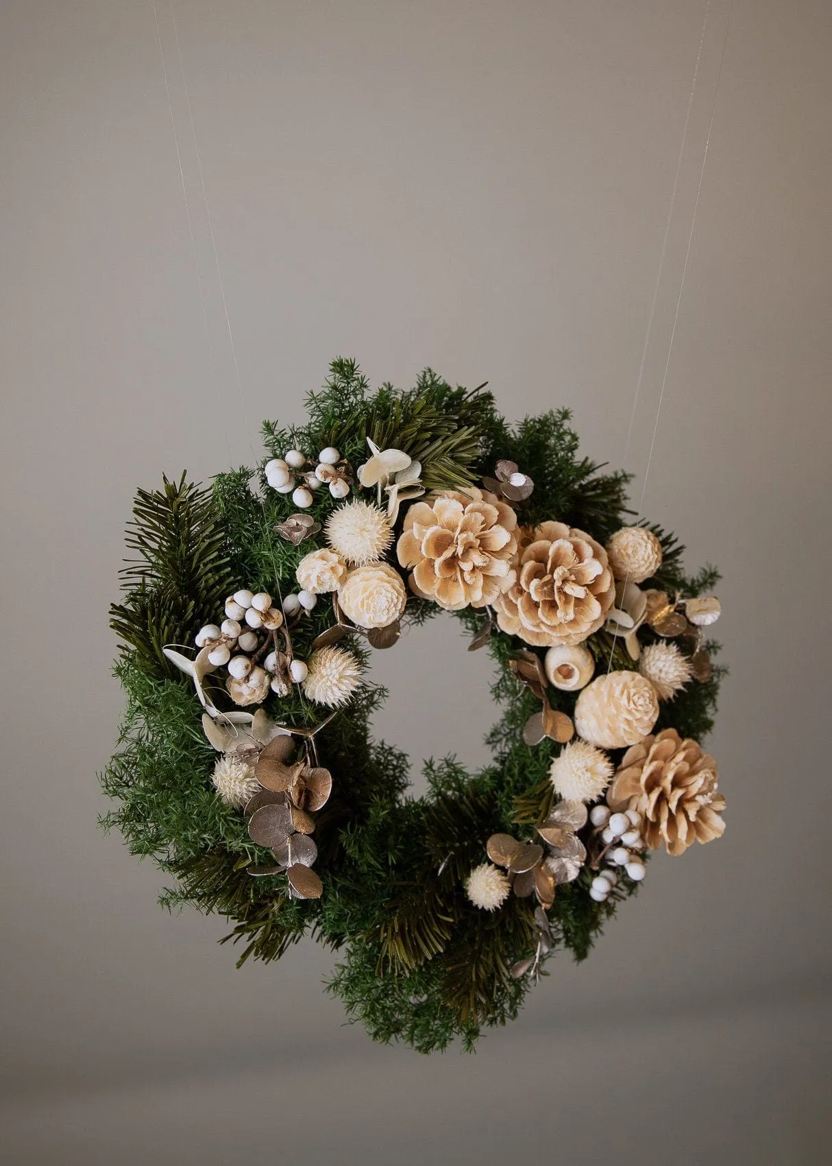 Modern Christmas Wreath No.10 / Preserved Pine in Soft Winter Door Wreath Christmas Decoration / Christmas Wreath / Xmas Door Wreath