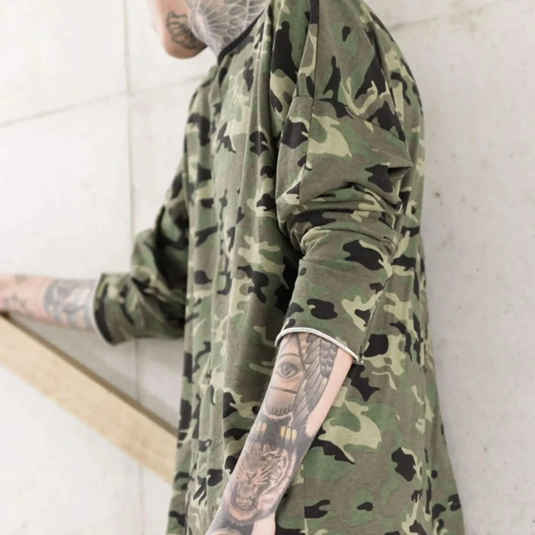 Oversized Camo Longsleeve