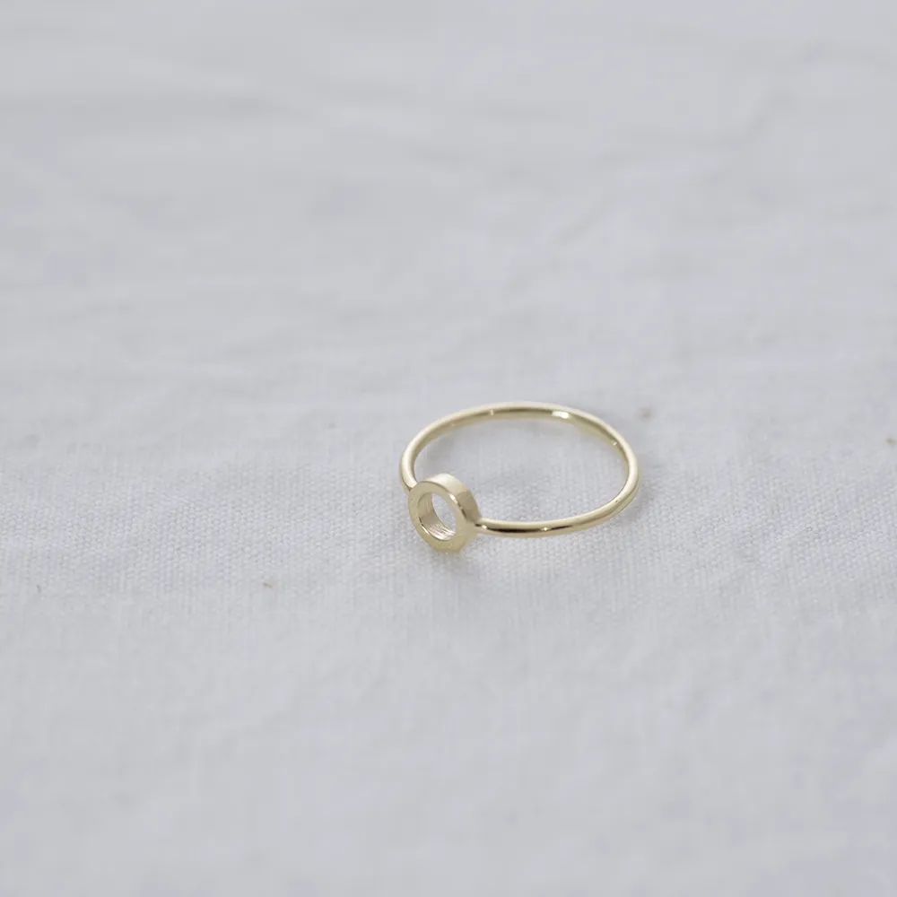 Small hug Ring