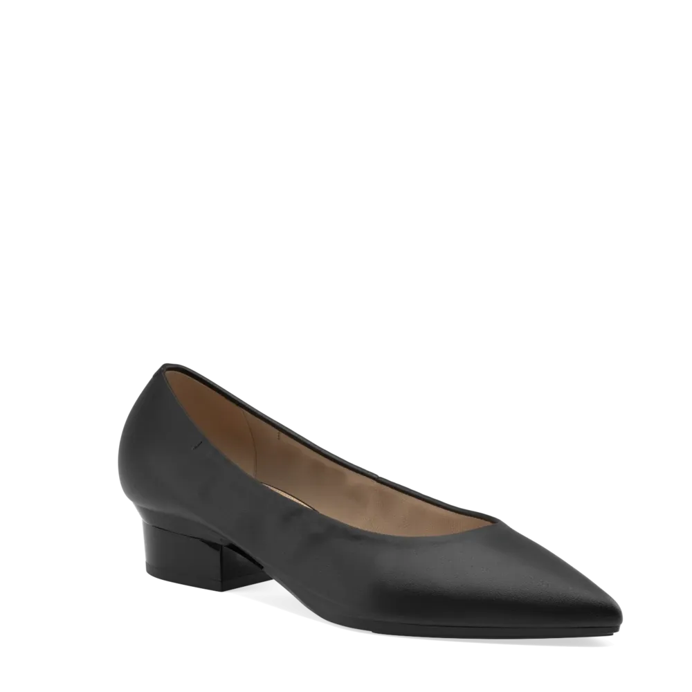 The Pump - Coal Stretch Leather Flat