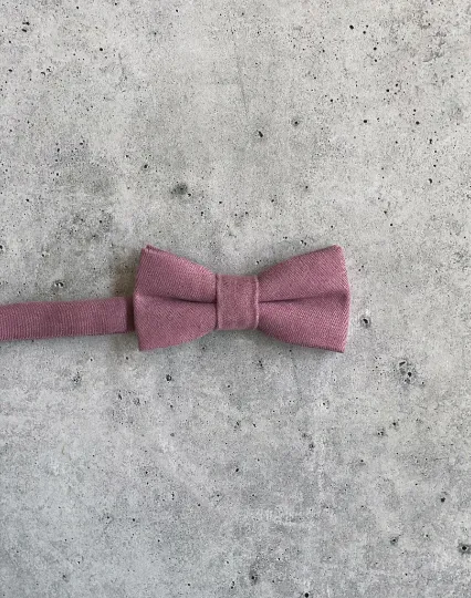 Vintage Mauve Pre-Tied Bow Tie